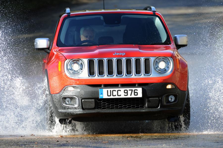  Jeep Renegade Limited 2015 года  (UK) (фото 19 из 30)